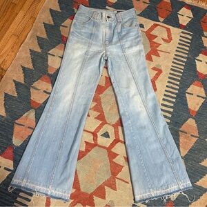 Vintage 1970s light wash distressed high waisted bell bottom jeans gap denim